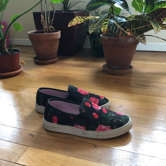 YRU Floral Print Slip-on Sneakers - Picture 3 of 5